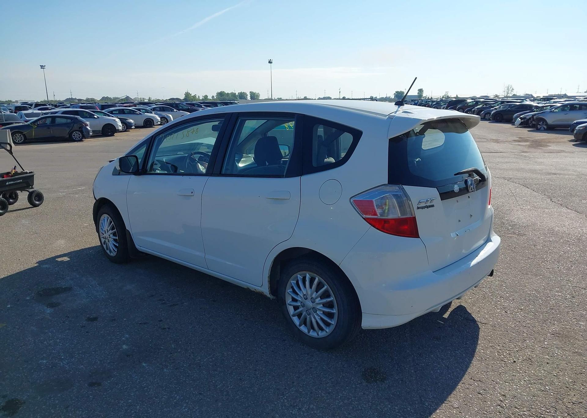 2013 HONDA FIT LX