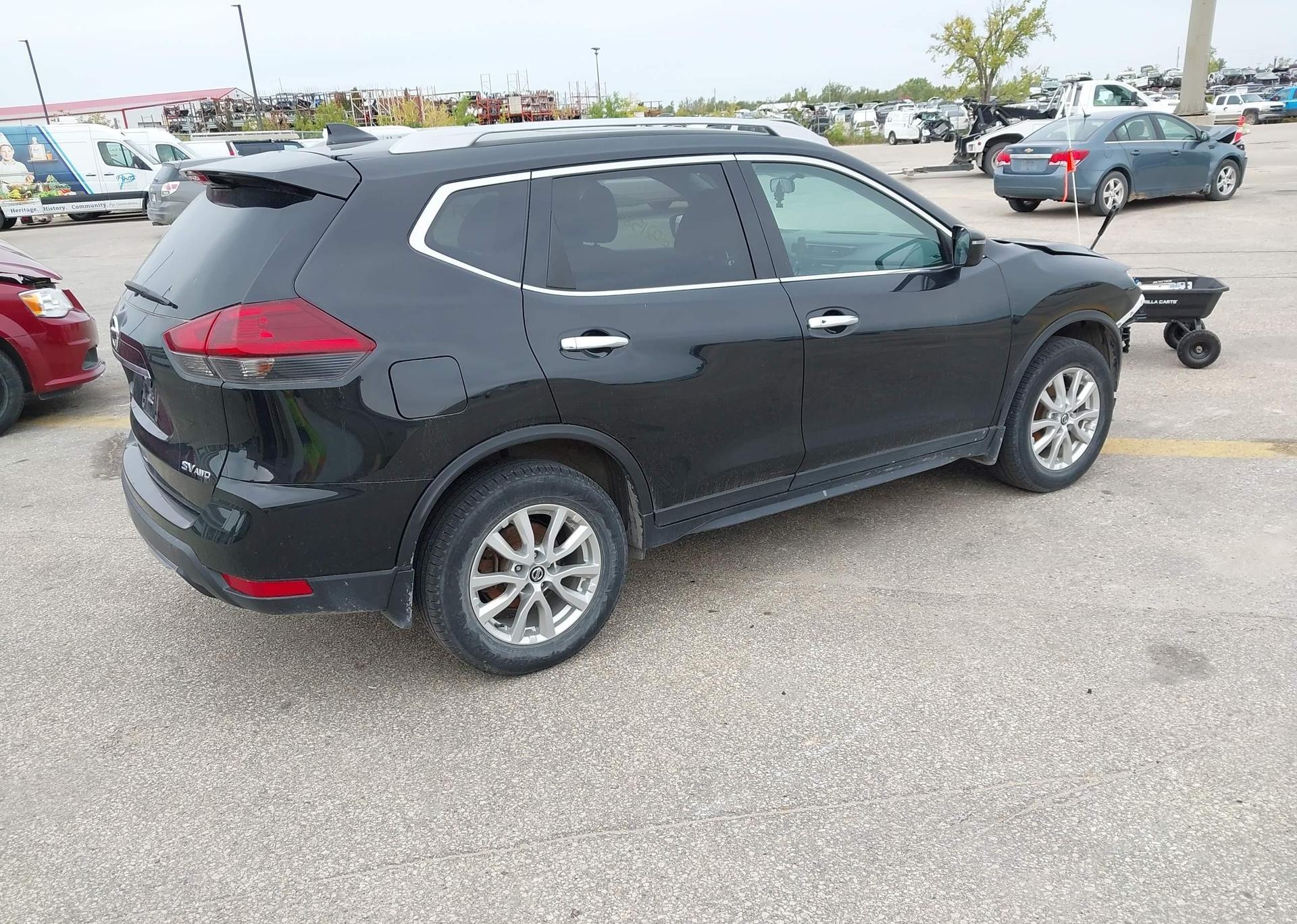 2018 NISSAN ROGUE SV