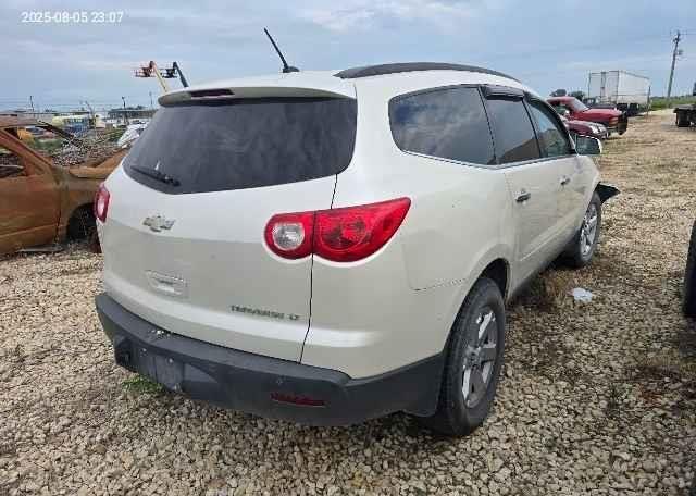 2011 CHEVROLET TRAVERSE LT