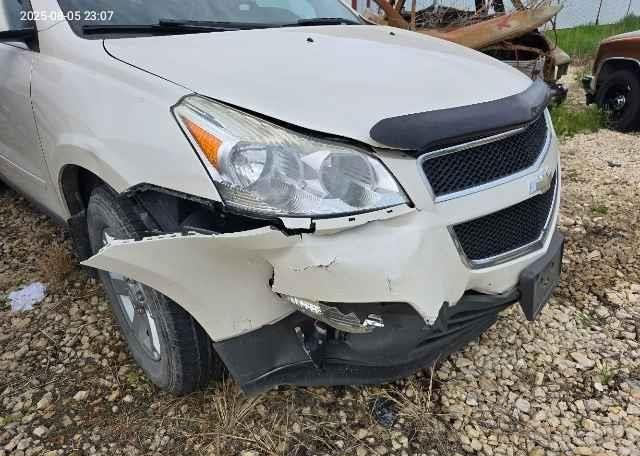 2011 CHEVROLET TRAVERSE LT