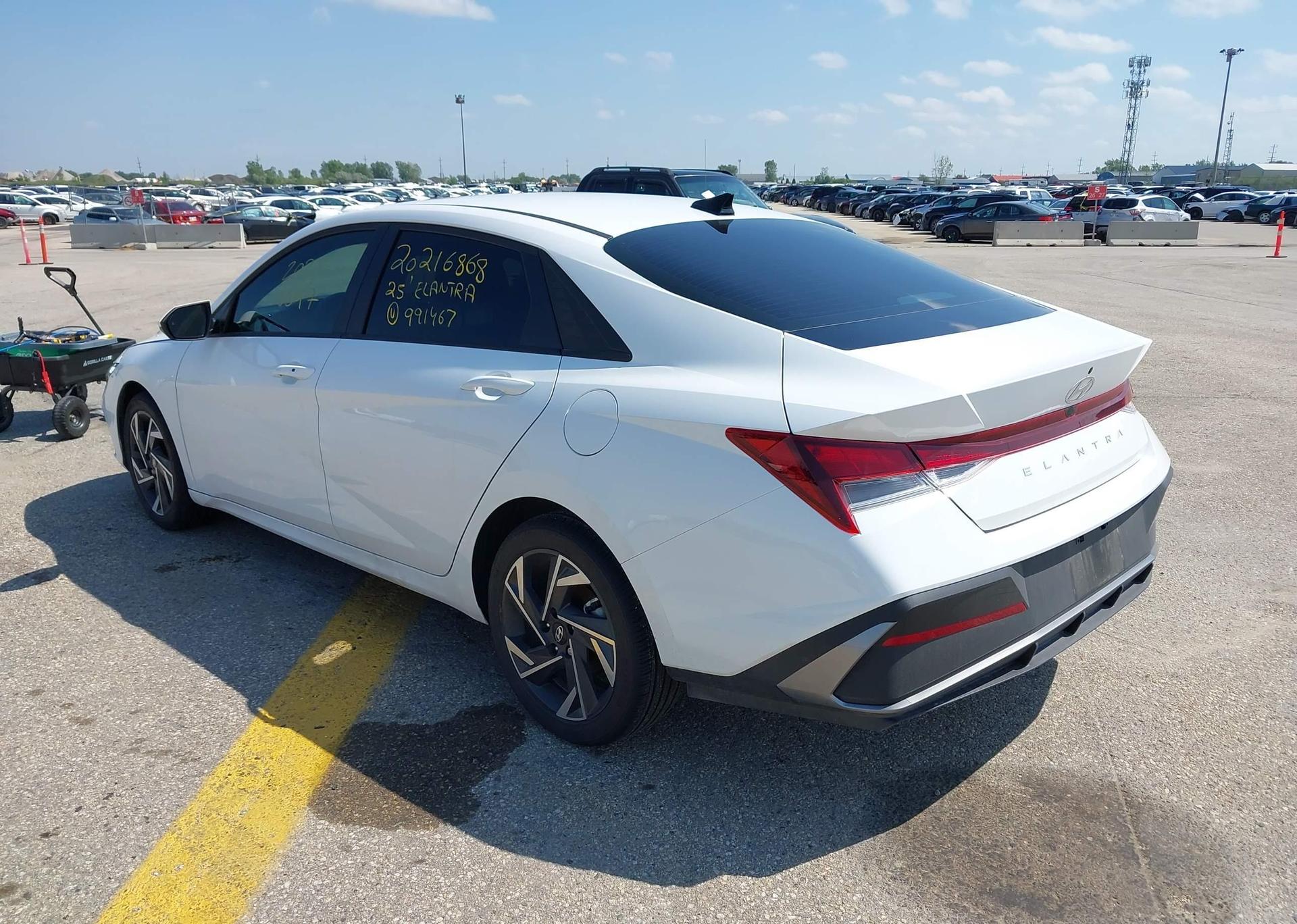 2025 HYUNDAI ELANTRA PREFERRED