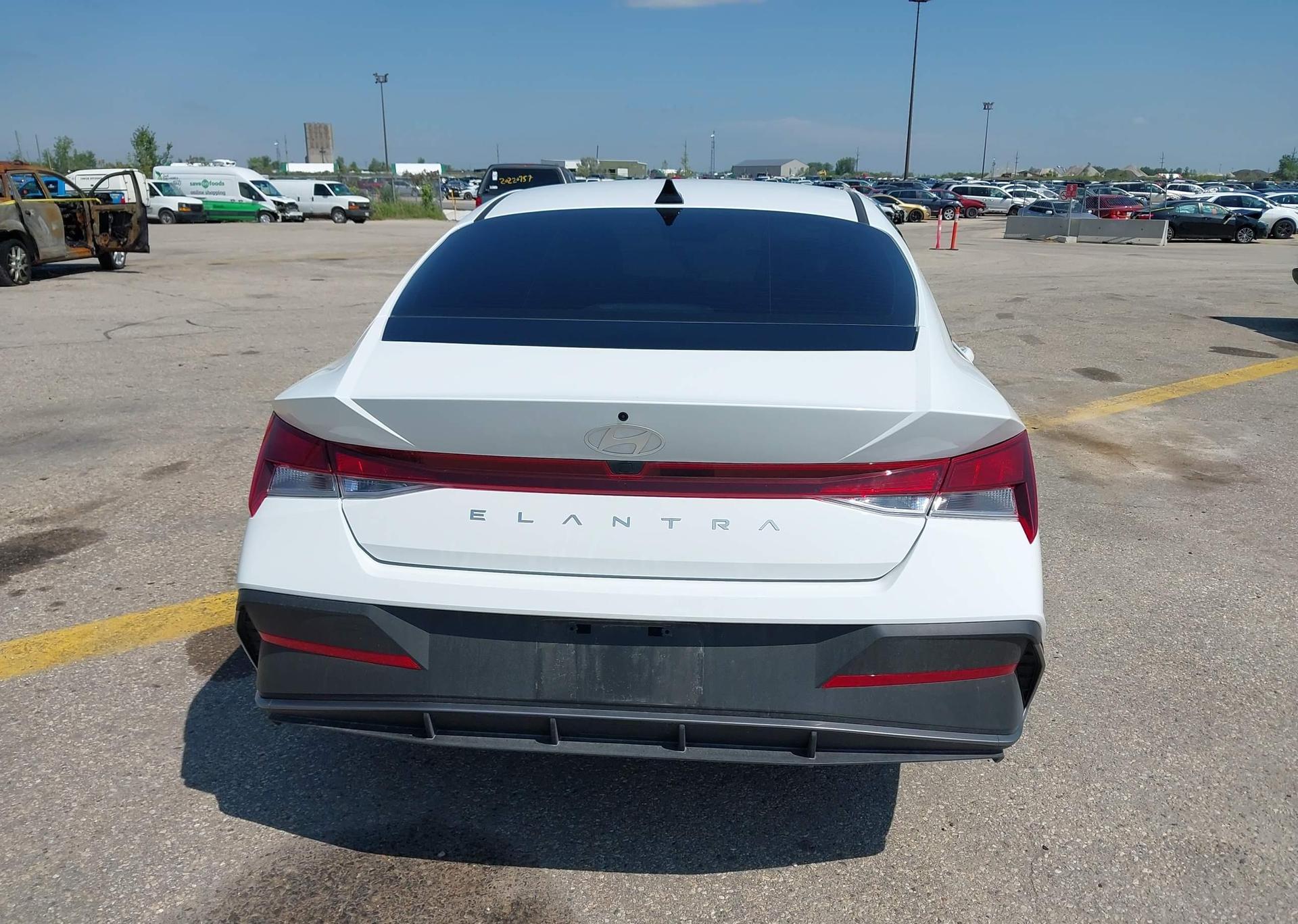 2025 HYUNDAI ELANTRA PREFERRED
