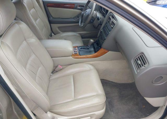 1999 LEXUS GS 300