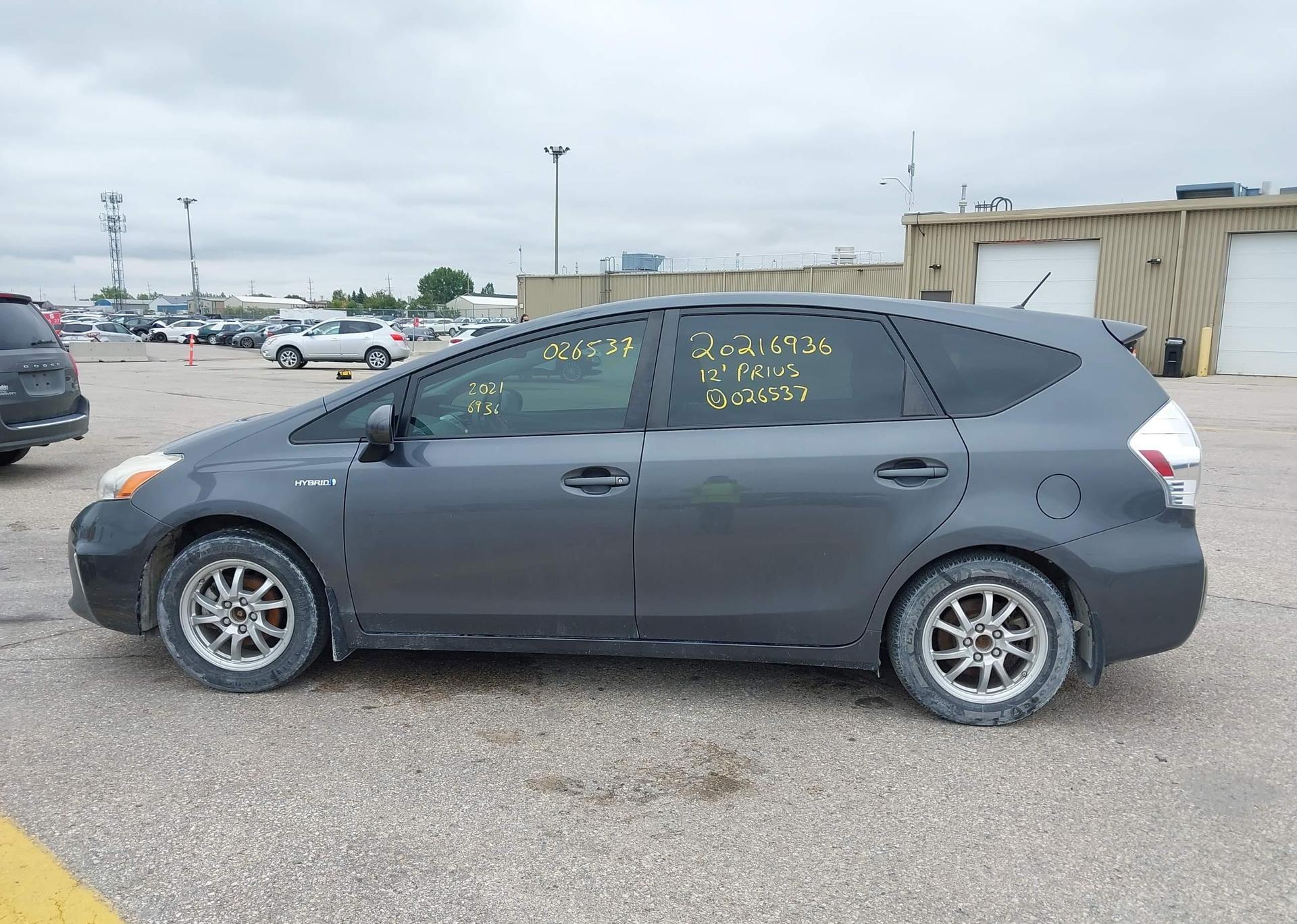 2012 TOYOTA PRIUS V