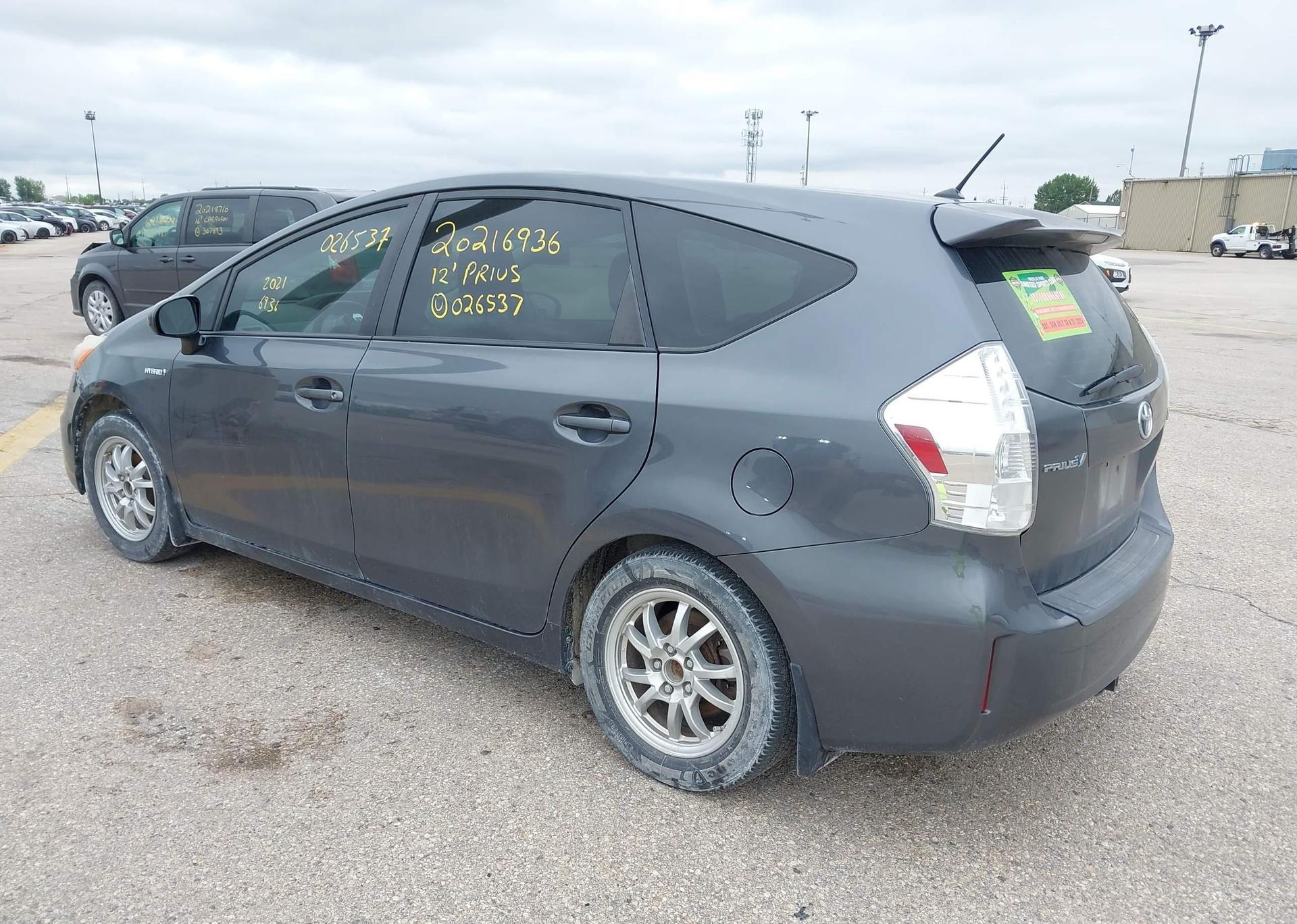 2012 TOYOTA PRIUS V