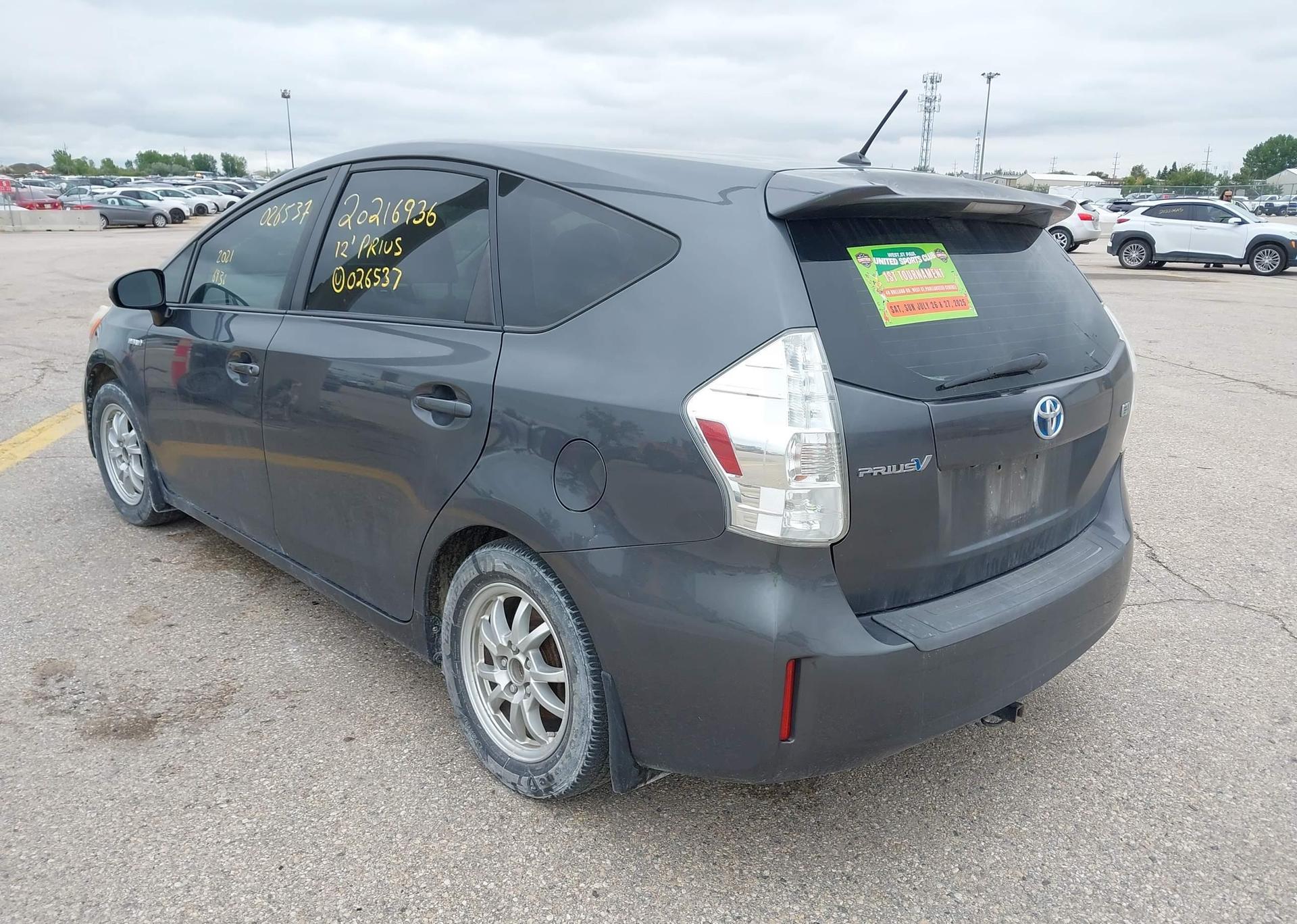 2012 TOYOTA PRIUS V