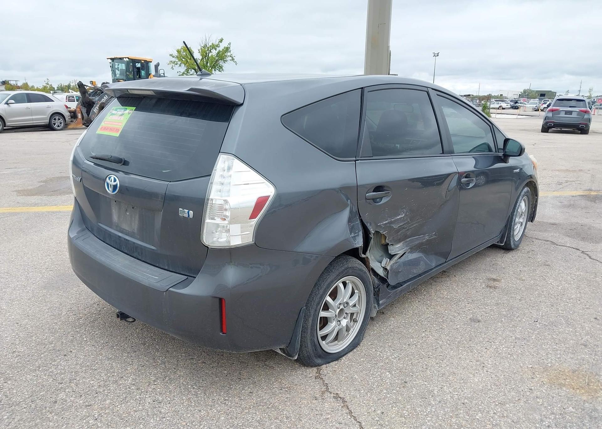 2012 TOYOTA PRIUS V