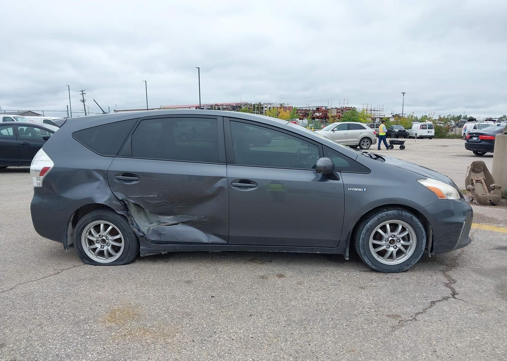 2012 TOYOTA PRIUS V