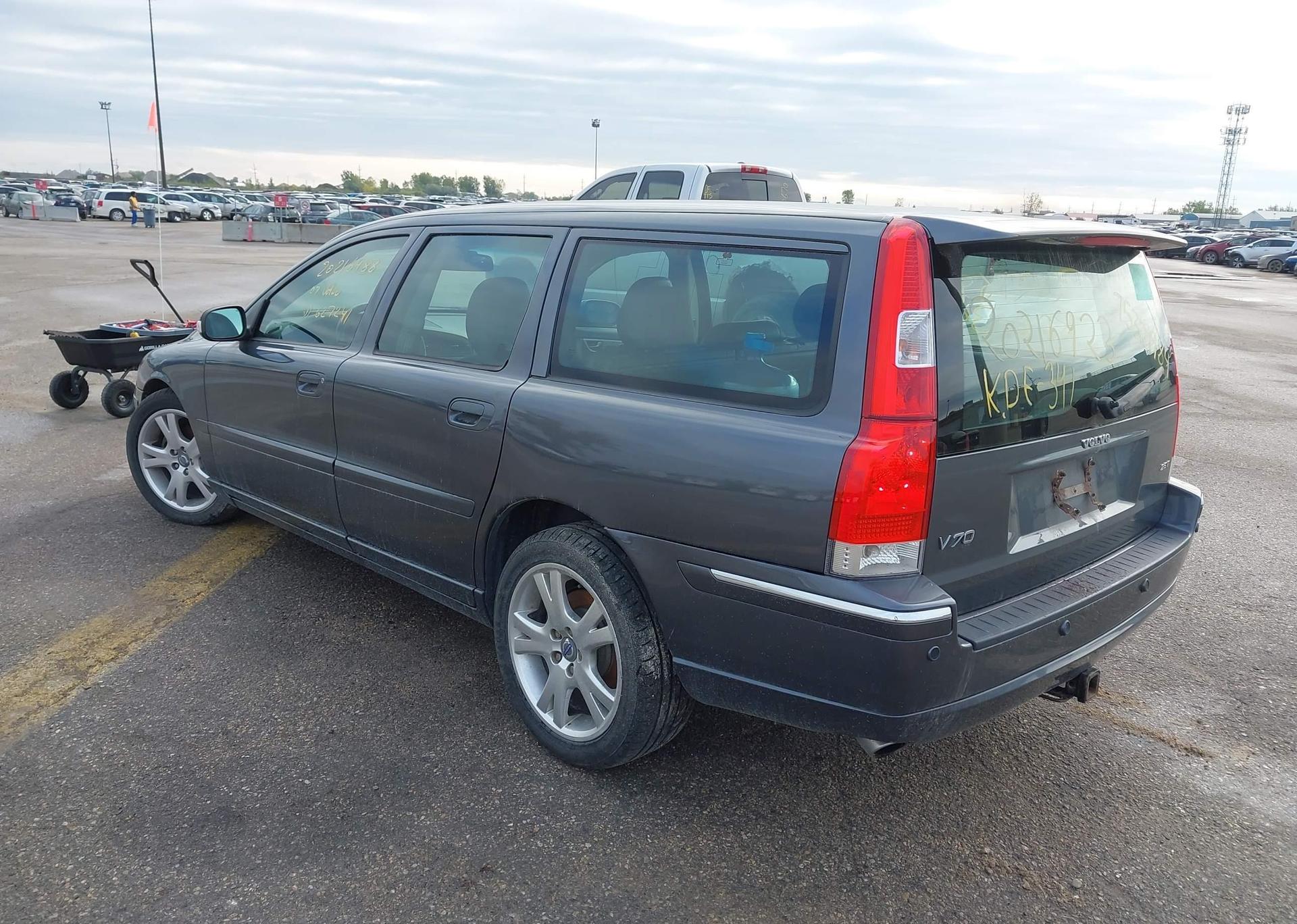2007 VOLVO V70 2.5T TITANIUM