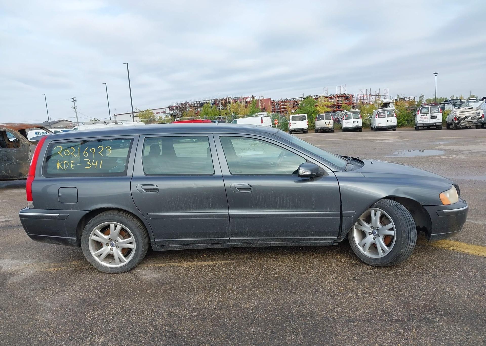 2007 VOLVO V70 2.5T TITANIUM
