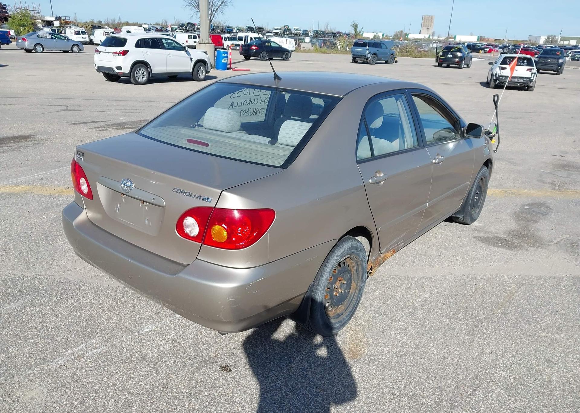2004 TOYOTA COROLLA LE