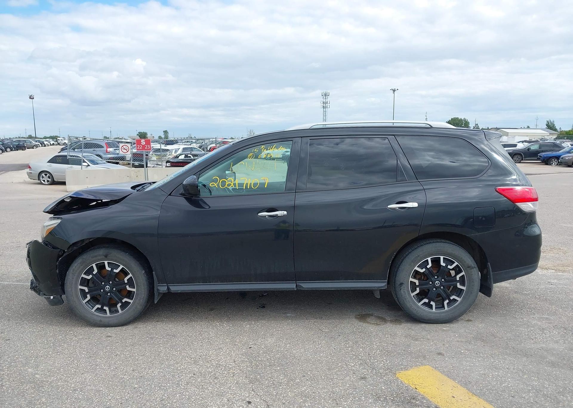 2015 NISSAN PATHFINDER S