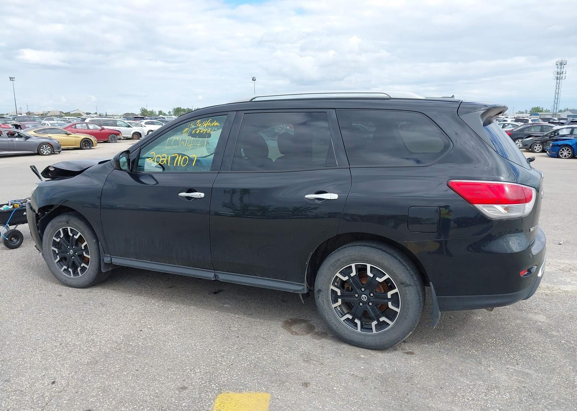 2015 NISSAN PATHFINDER S