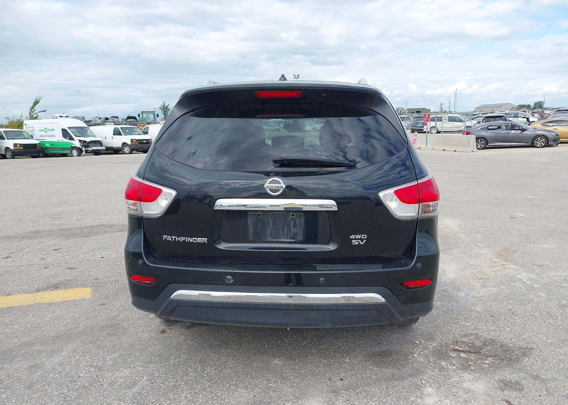2015 NISSAN PATHFINDER S