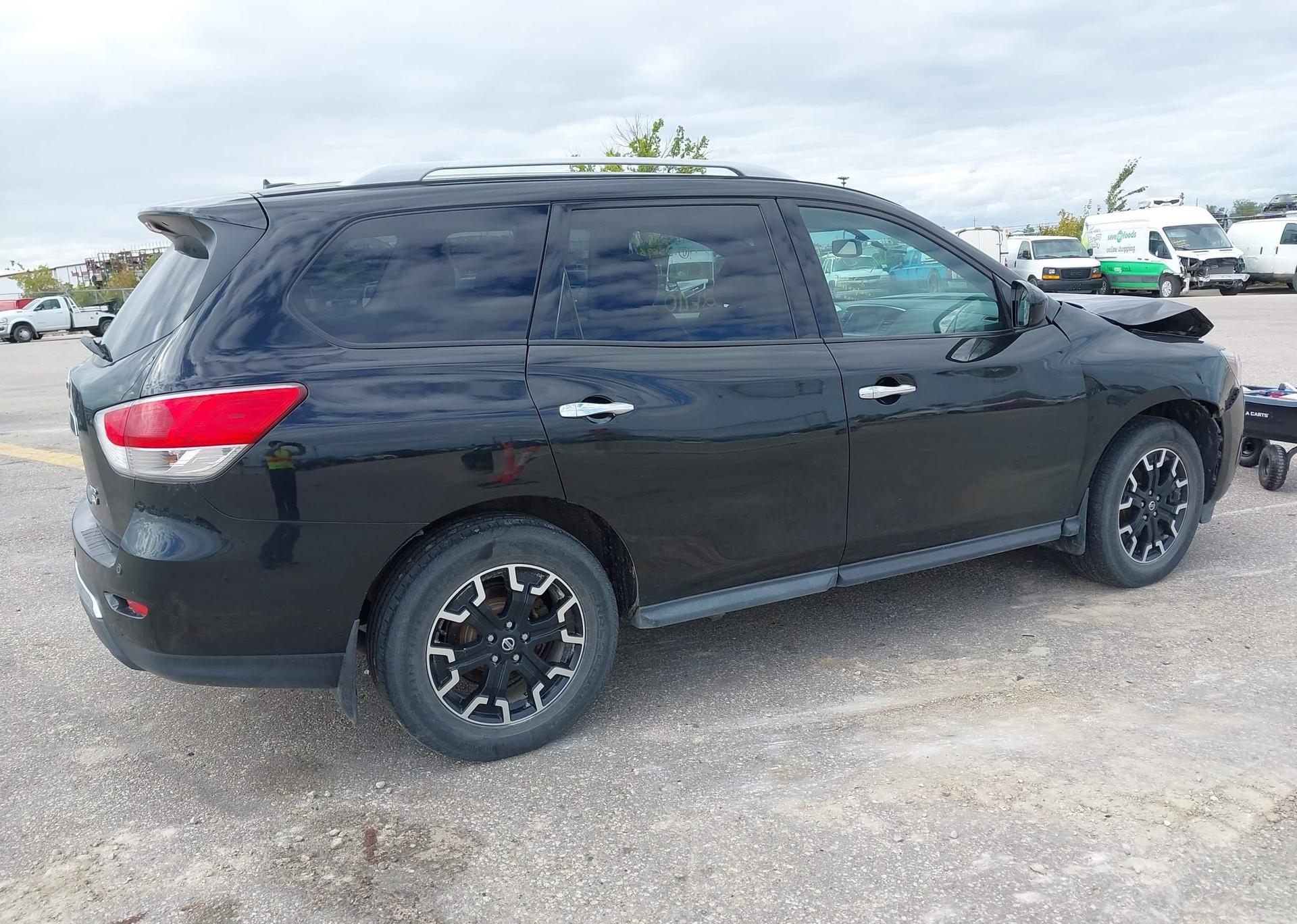 2015 NISSAN PATHFINDER S