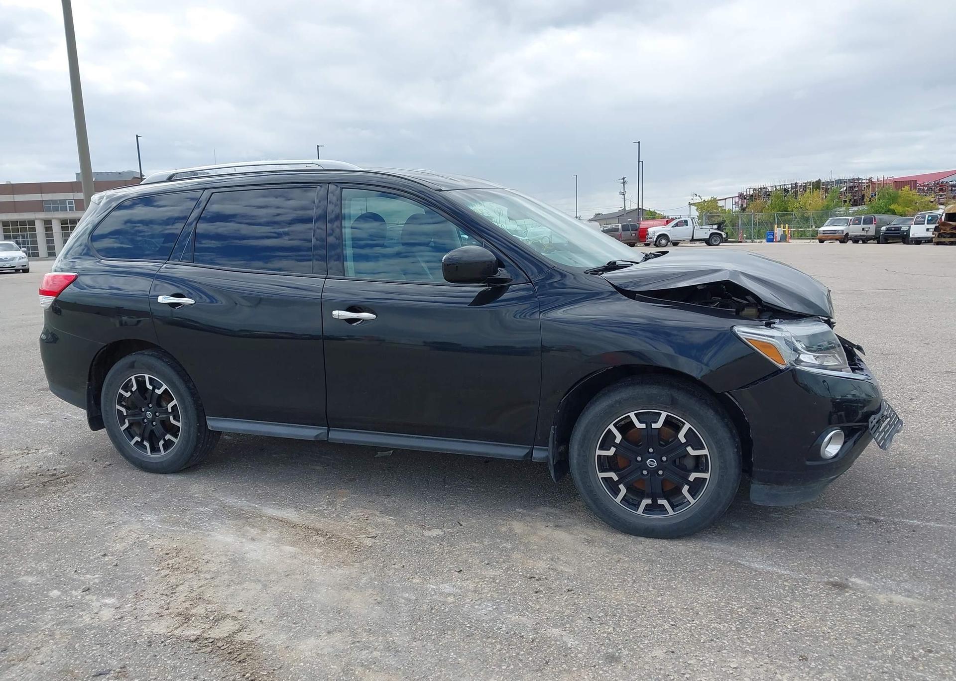 2015 NISSAN PATHFINDER S