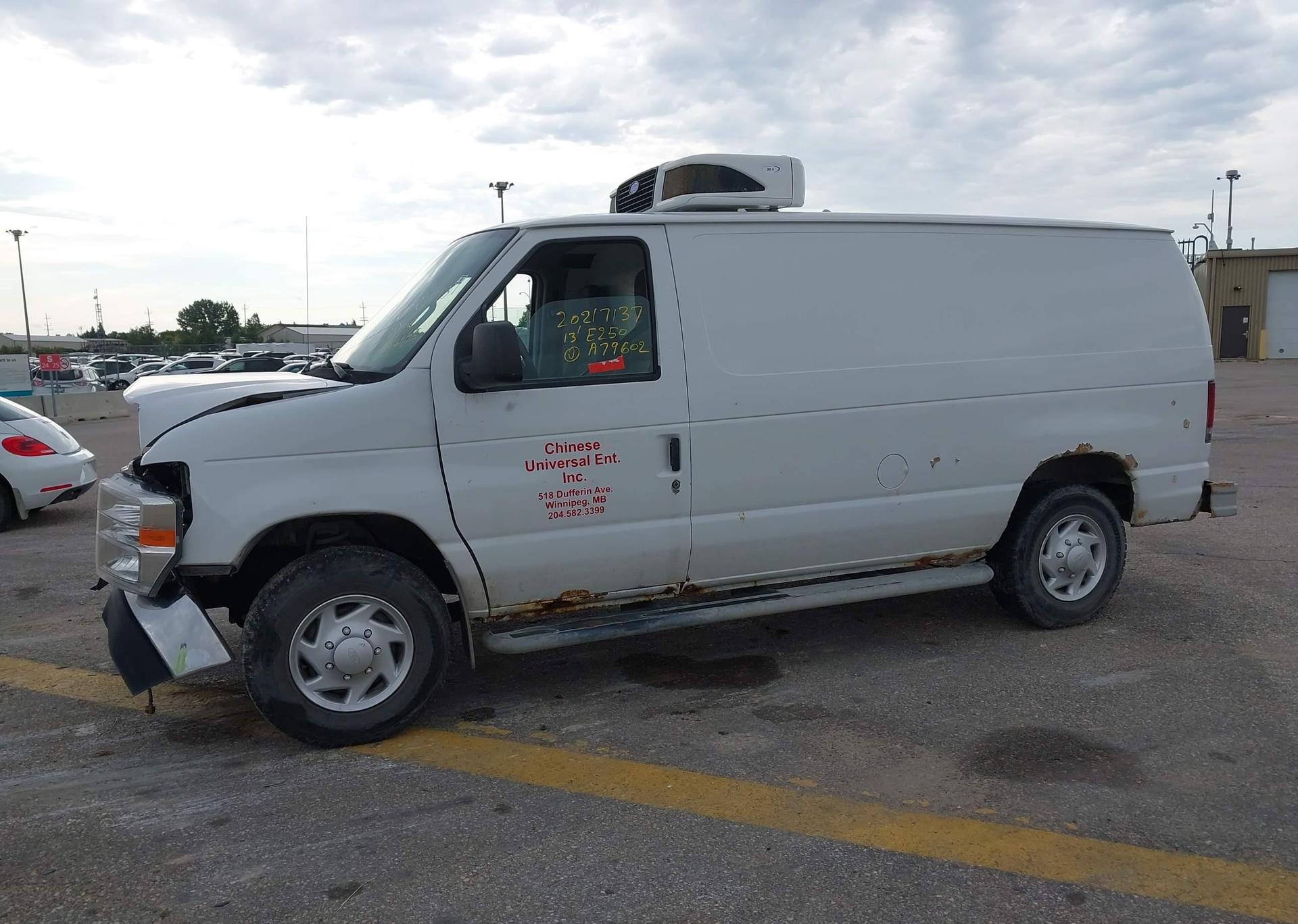 2013 FORD E250 ECONOLINE CARGO