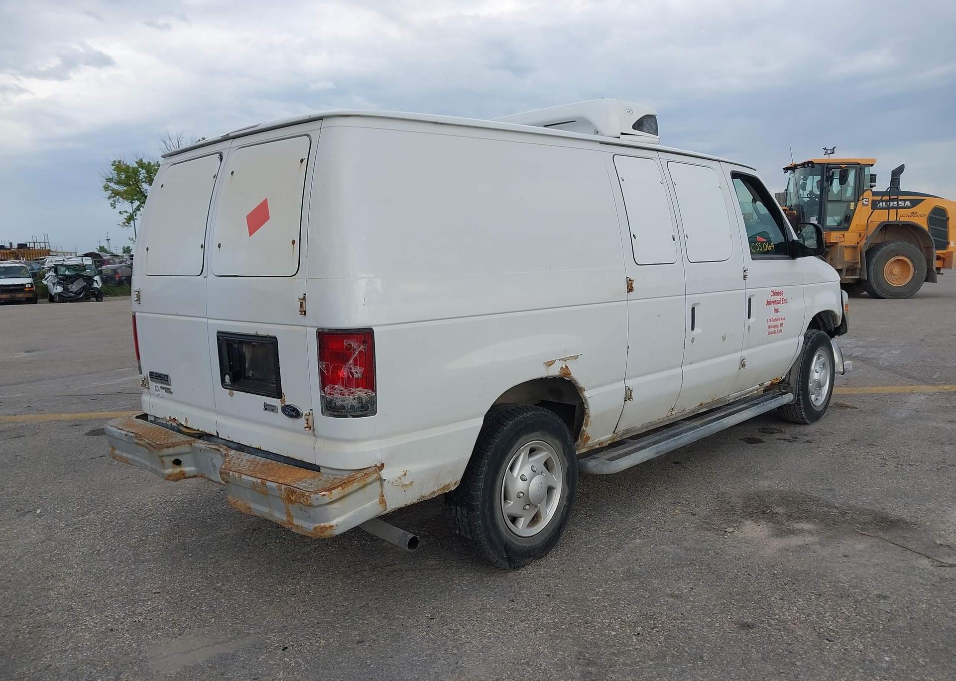 2013 FORD E250 ECONOLINE CARGO