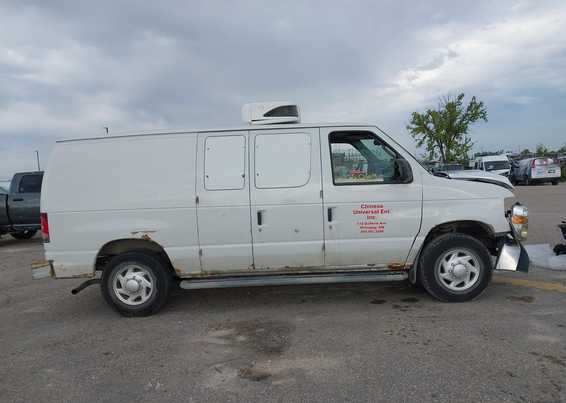 2013 FORD E250 ECONOLINE CARGO