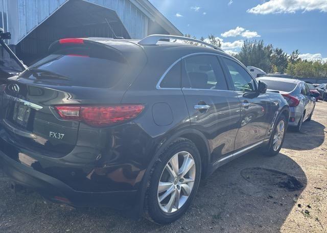 2013 INFINITI FX37