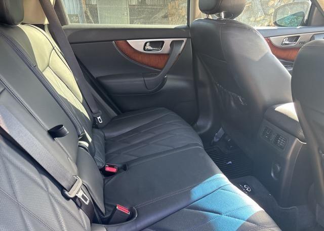 2013 INFINITI FX37