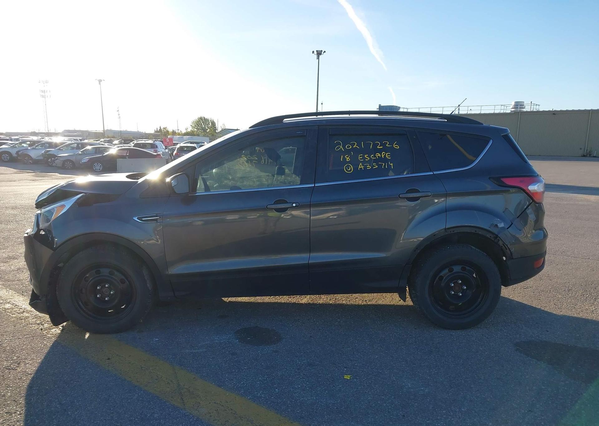 2018 FORD ESCAPE SE