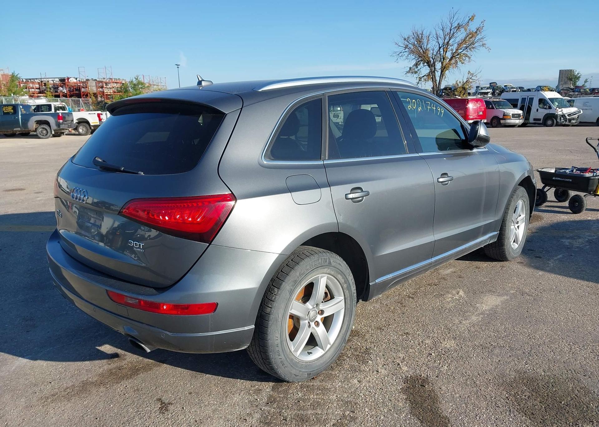 2013 AUDI Q5 V6