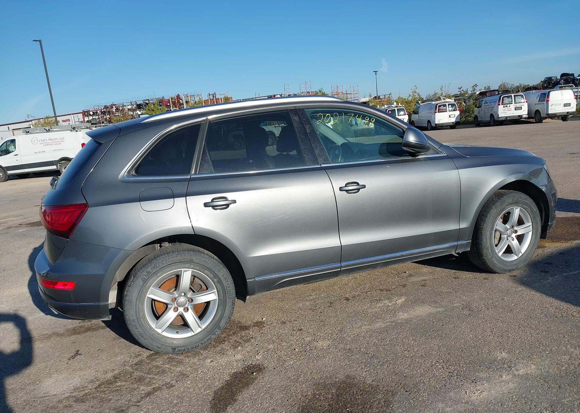 2013 AUDI Q5 V6