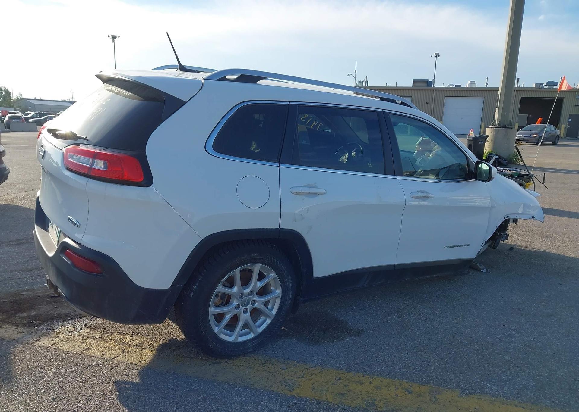 2015 JEEP CHEROKEE SPORT