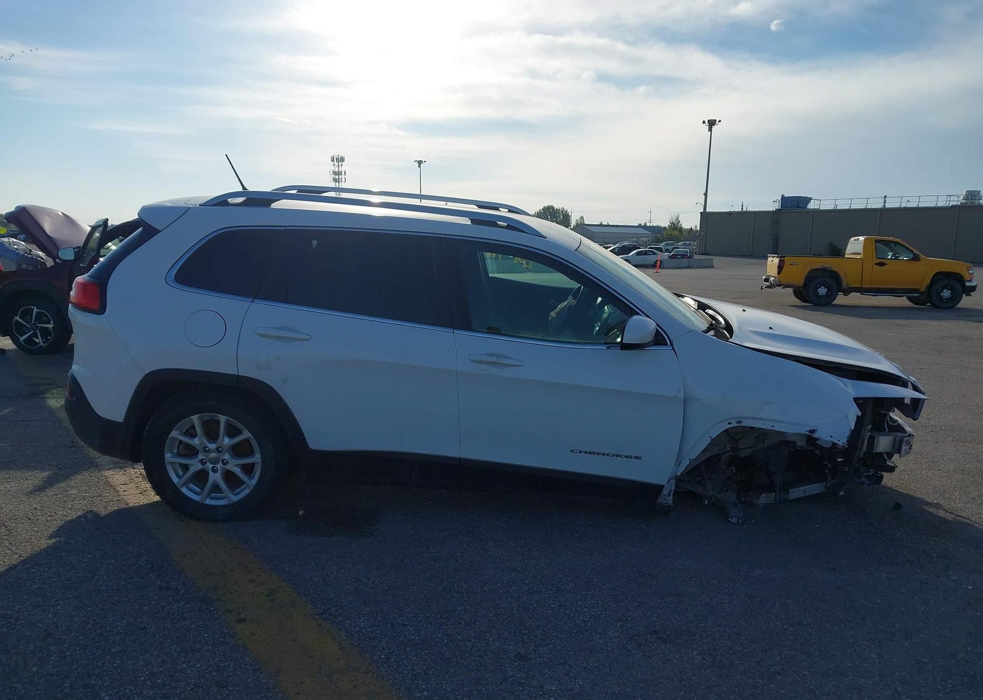 2015 JEEP CHEROKEE SPORT