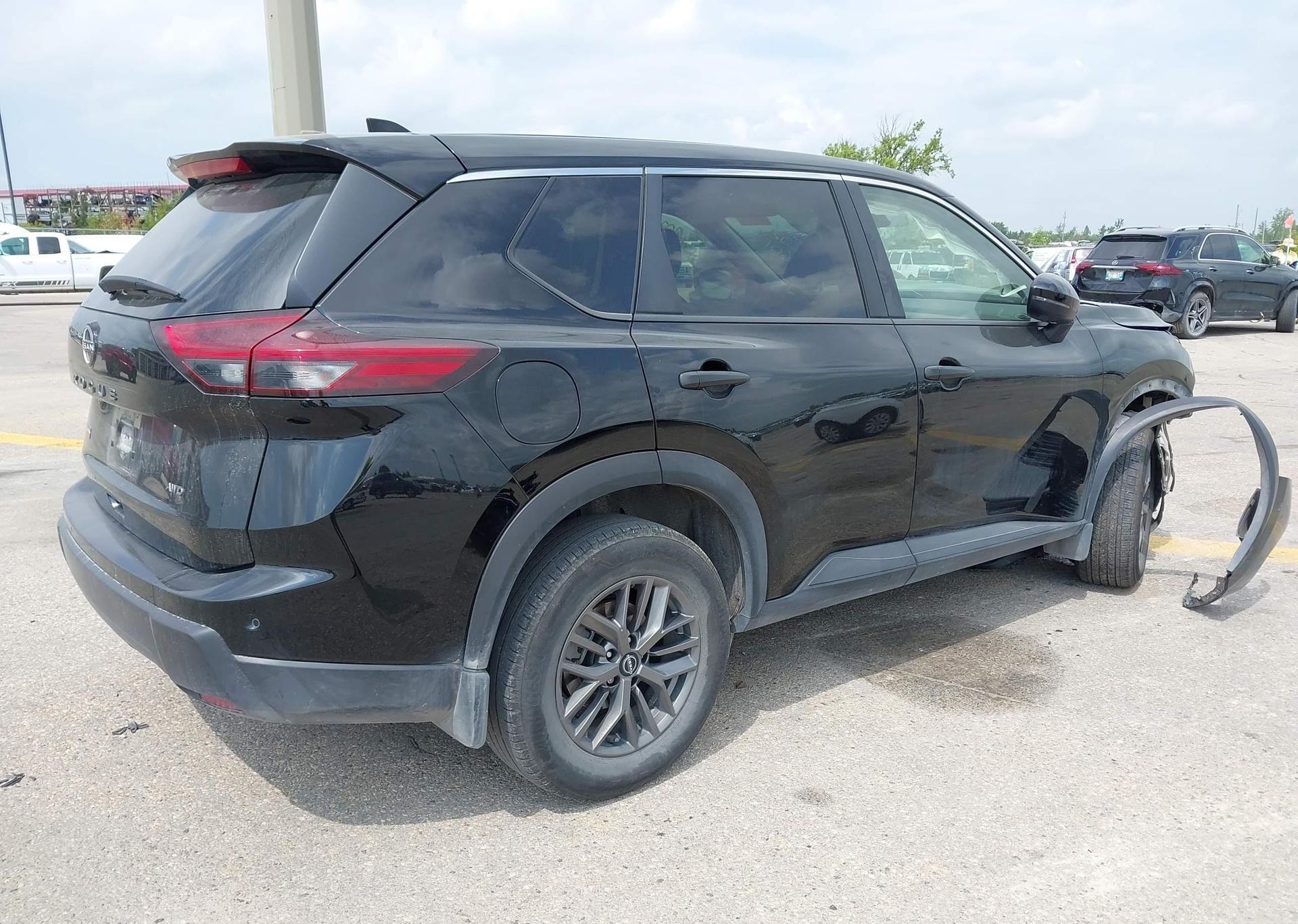 2024 NISSAN ROGUE S