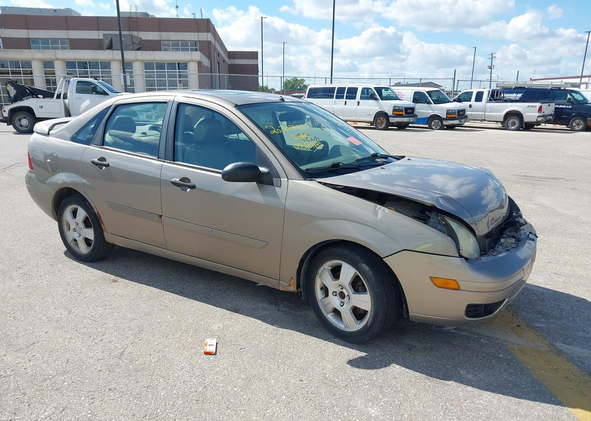 2005 FORD FOCUS ZX4 SES