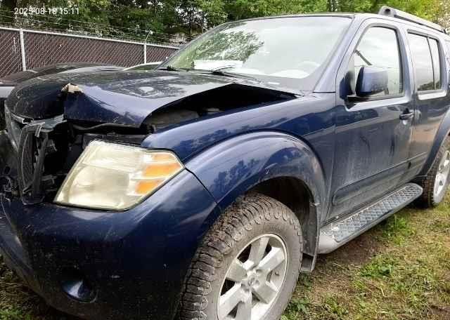 2010 NISSAN PATHFINDER SE