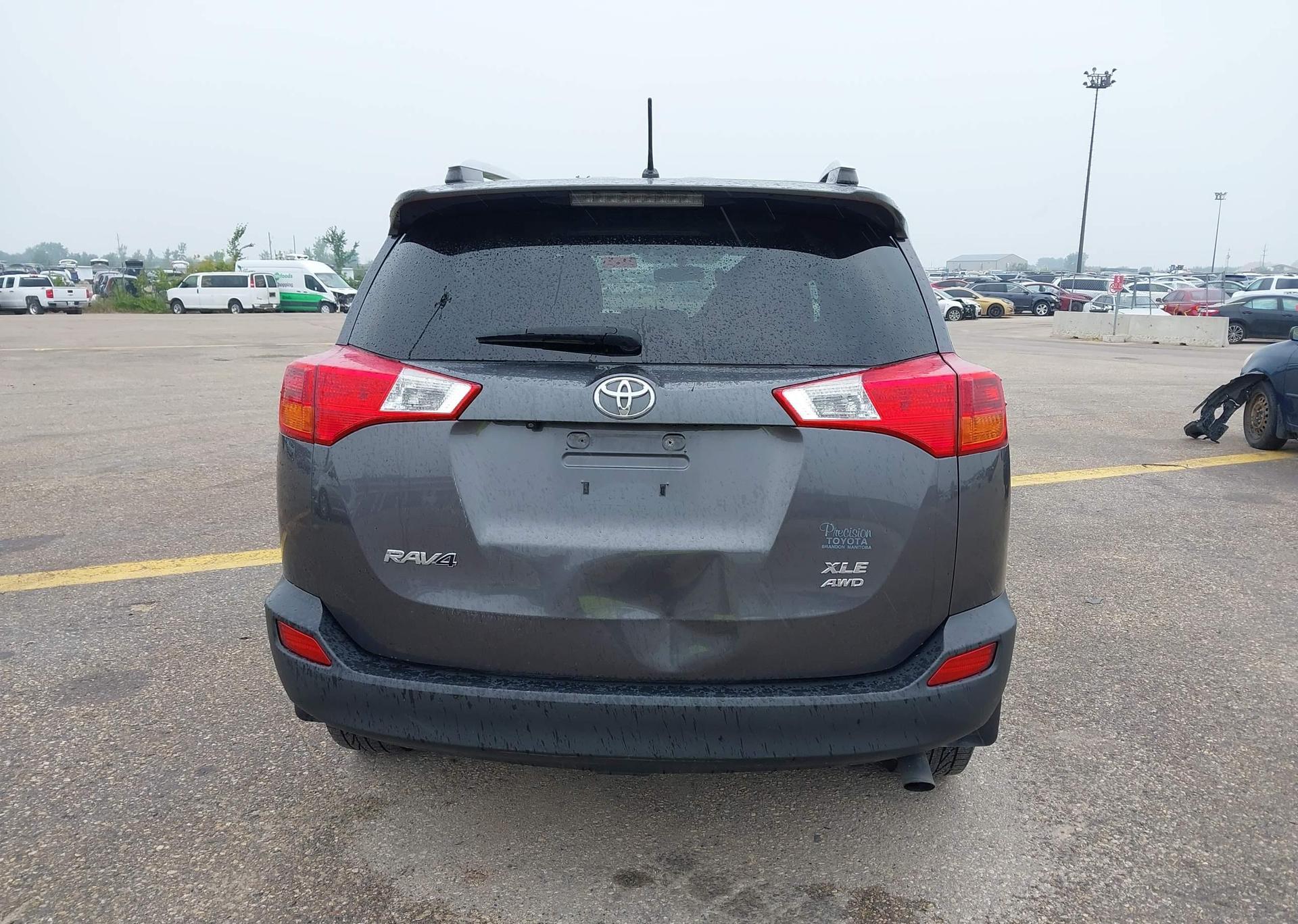 2013 TOYOTA RAV4 XLE