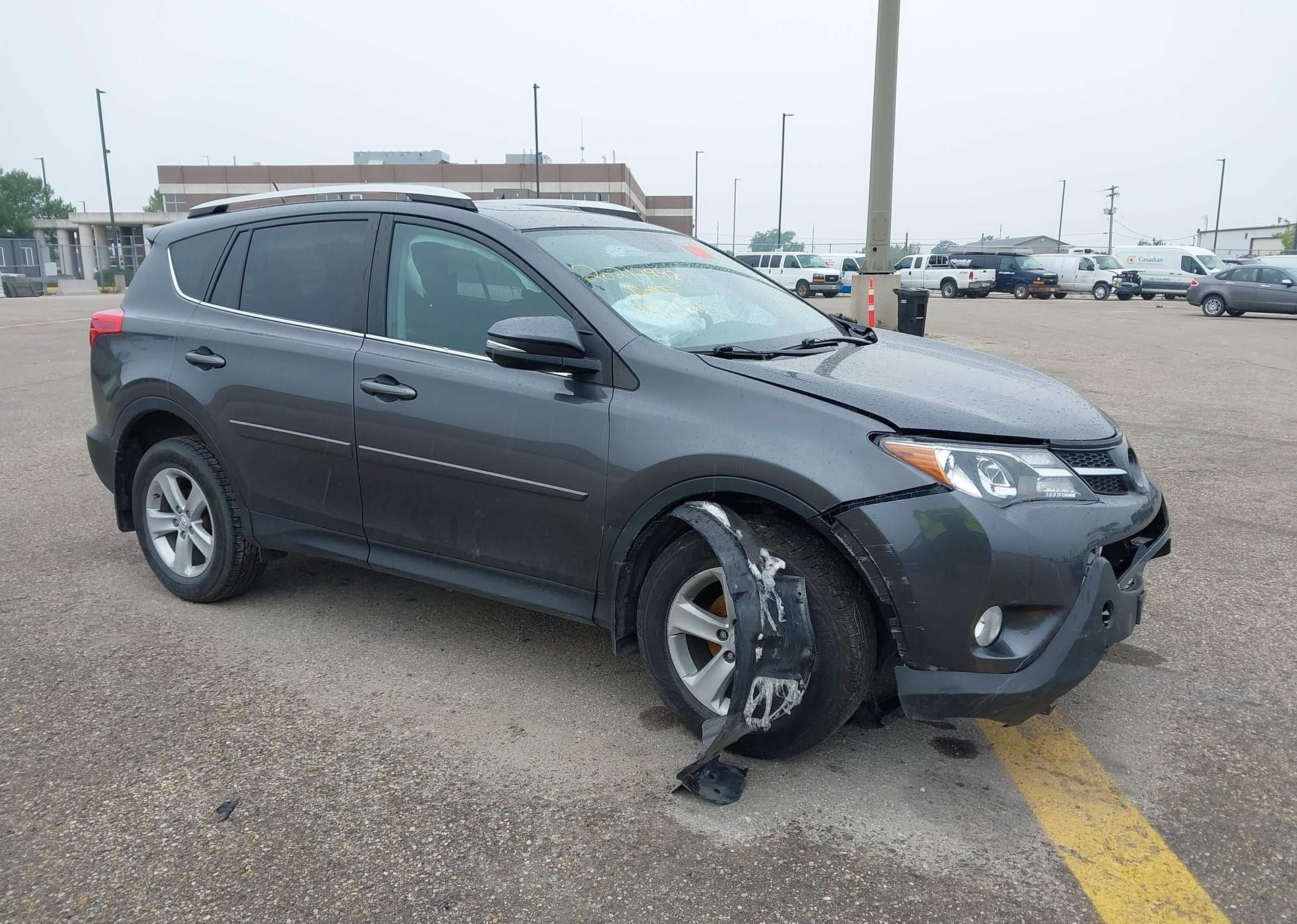 2013 TOYOTA RAV4 XLE