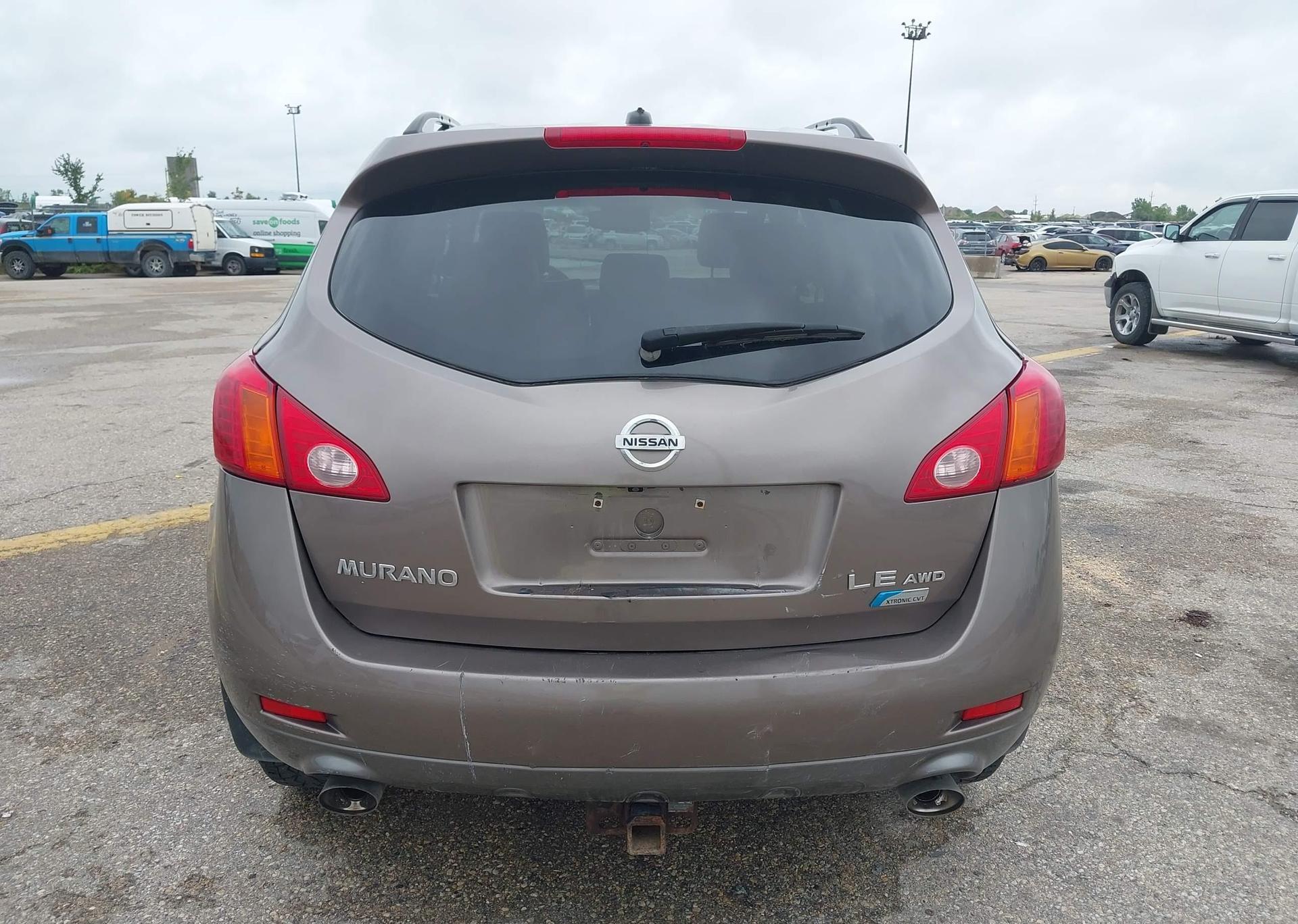 2010 NISSAN MURANO LE