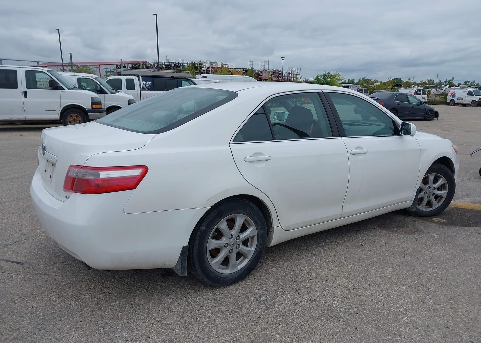 2008 TOYOTA CAMRY LE