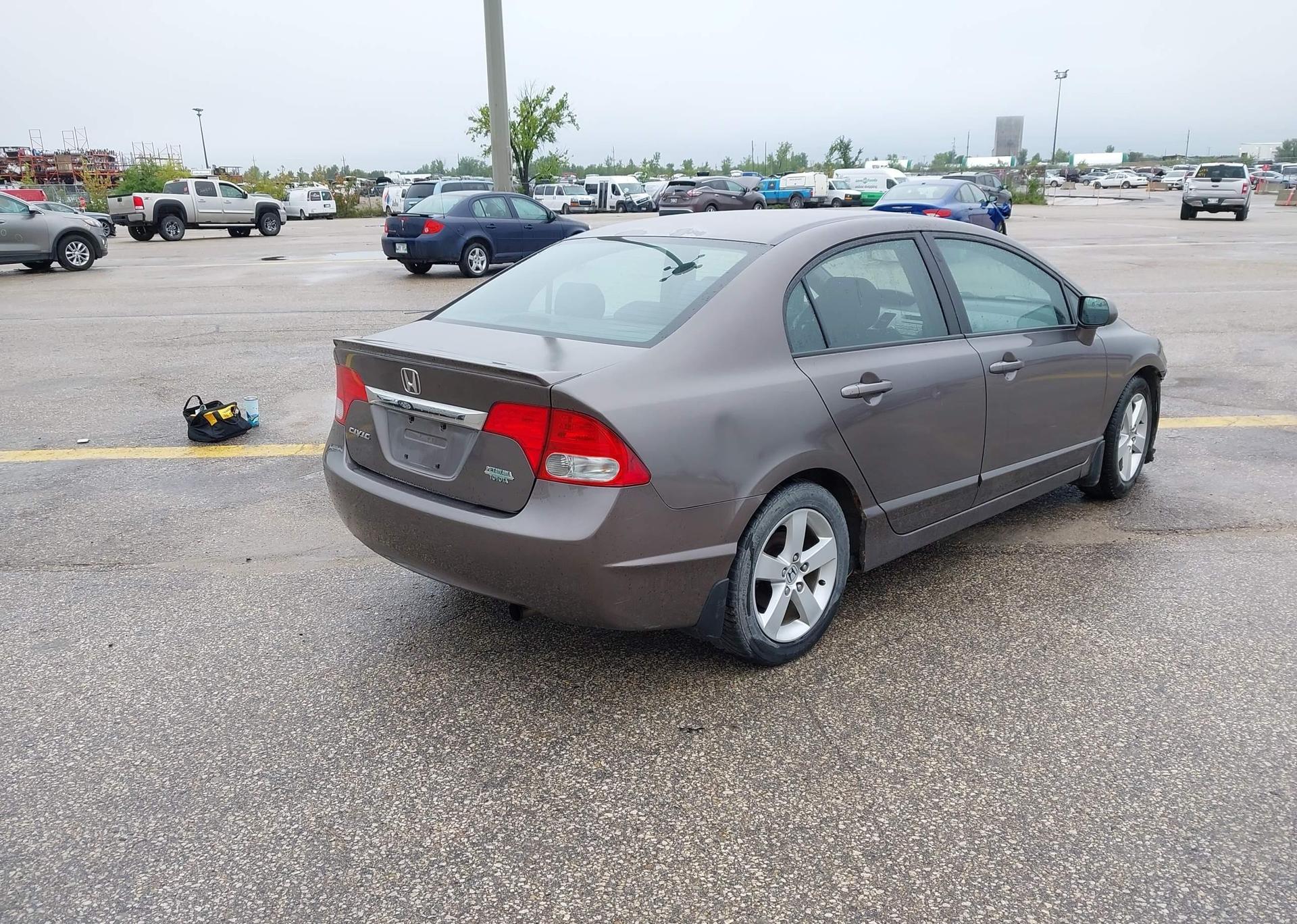 2010 HONDA CIVIC LX SPORT