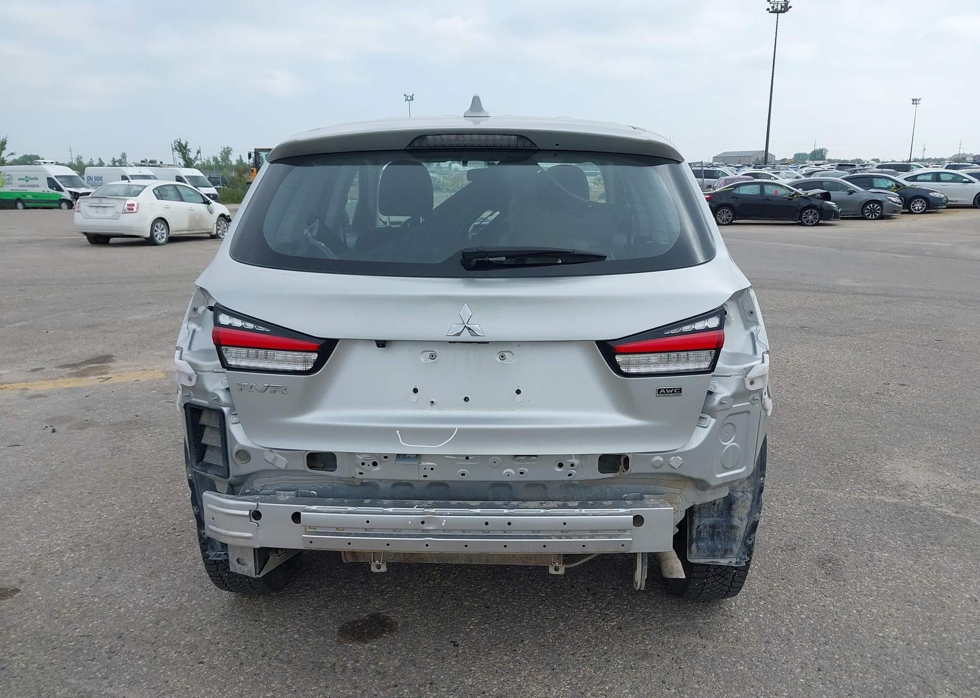 2020 MITSUBISHI RVR ES