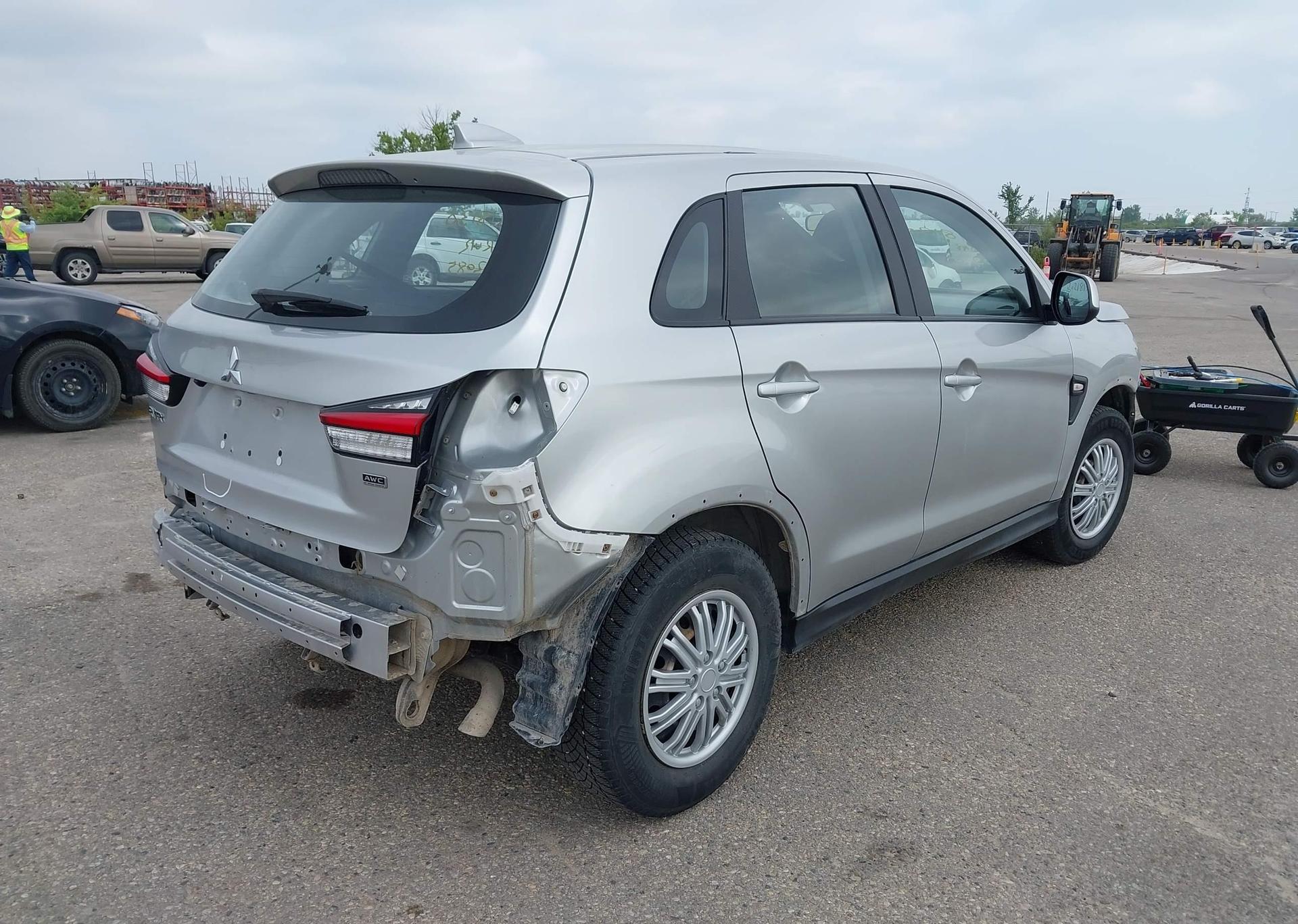 2020 MITSUBISHI RVR ES