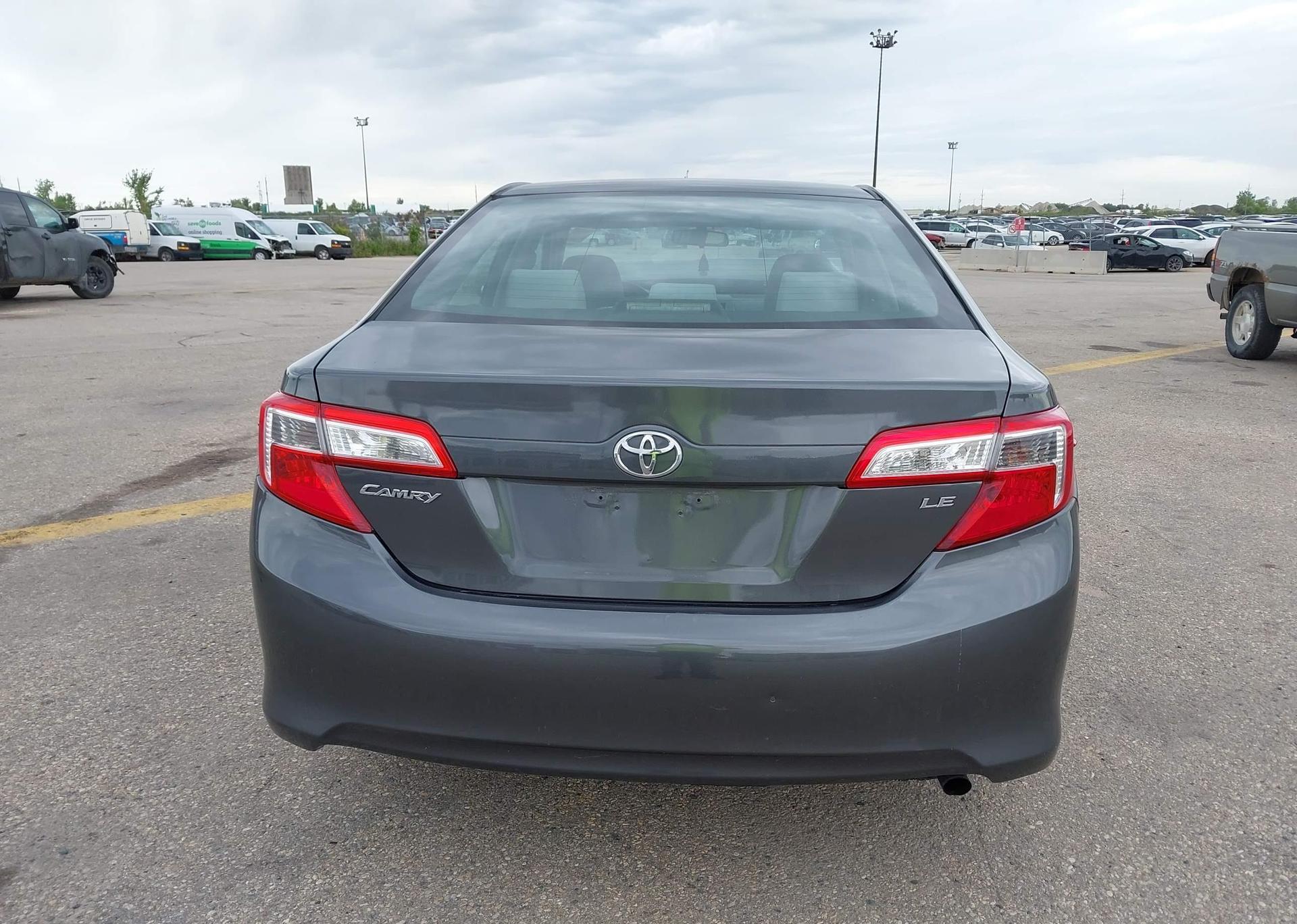 2012 TOYOTA CAMRY LE