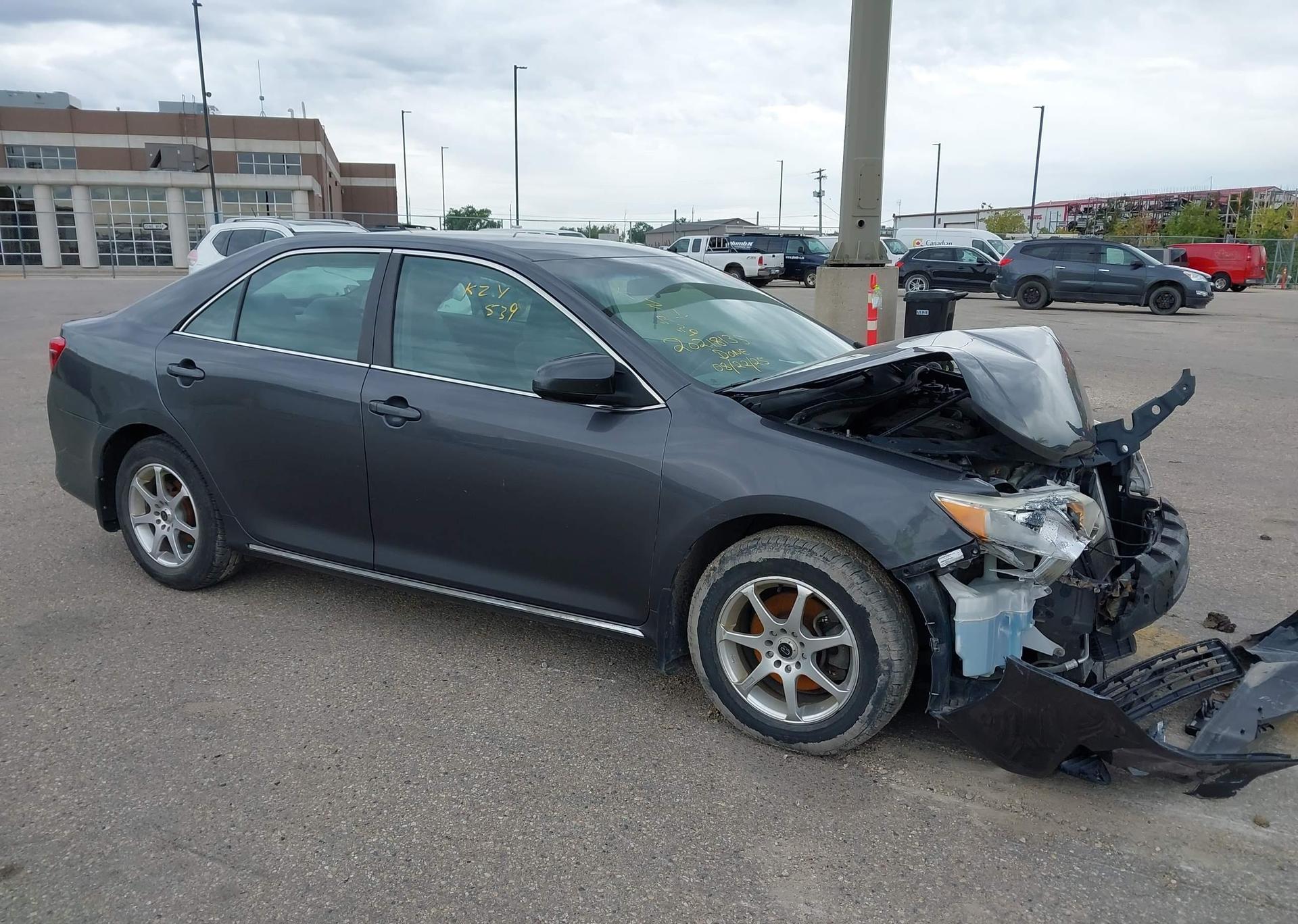 2012 TOYOTA CAMRY LE