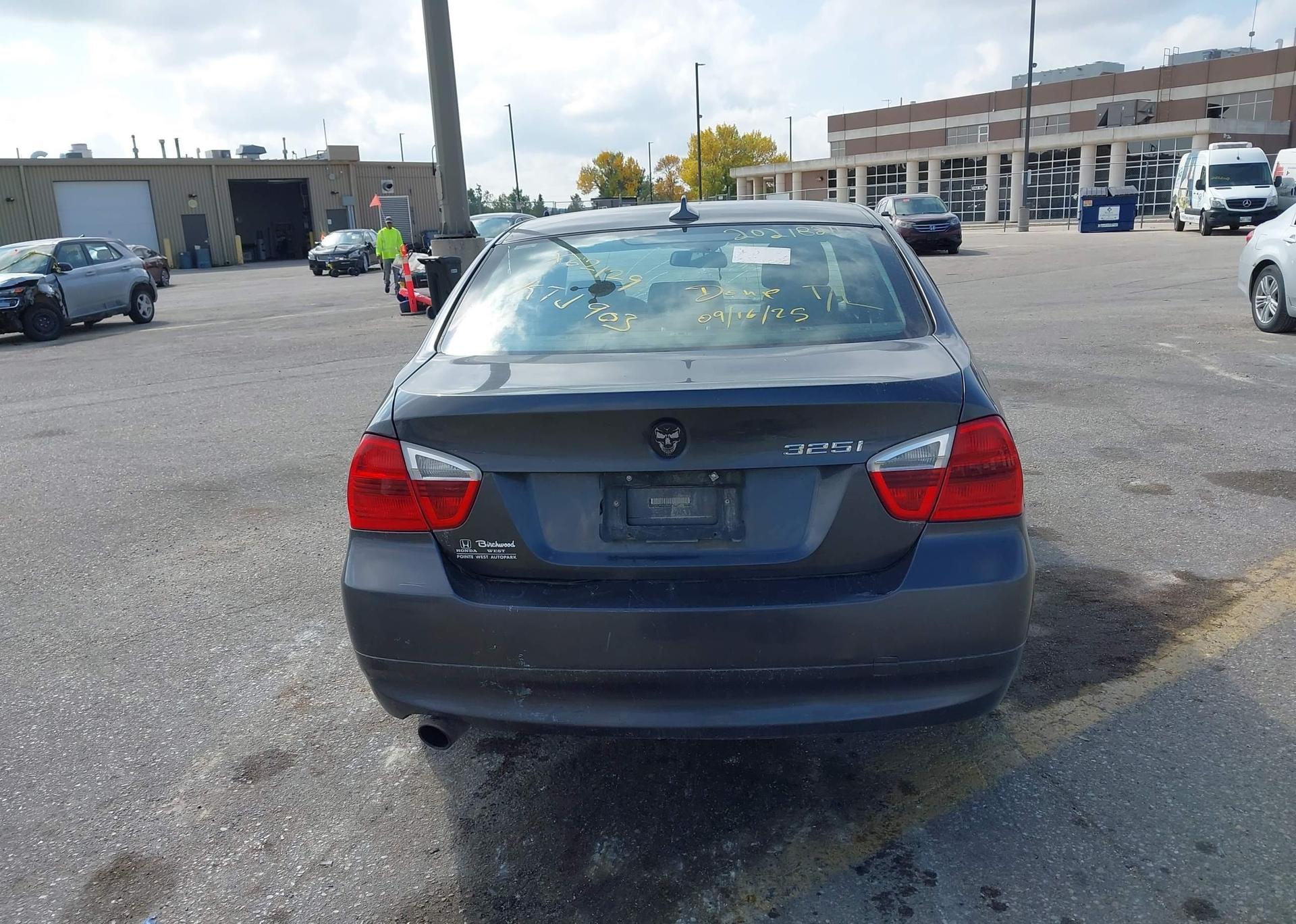 2006 BMW 325I