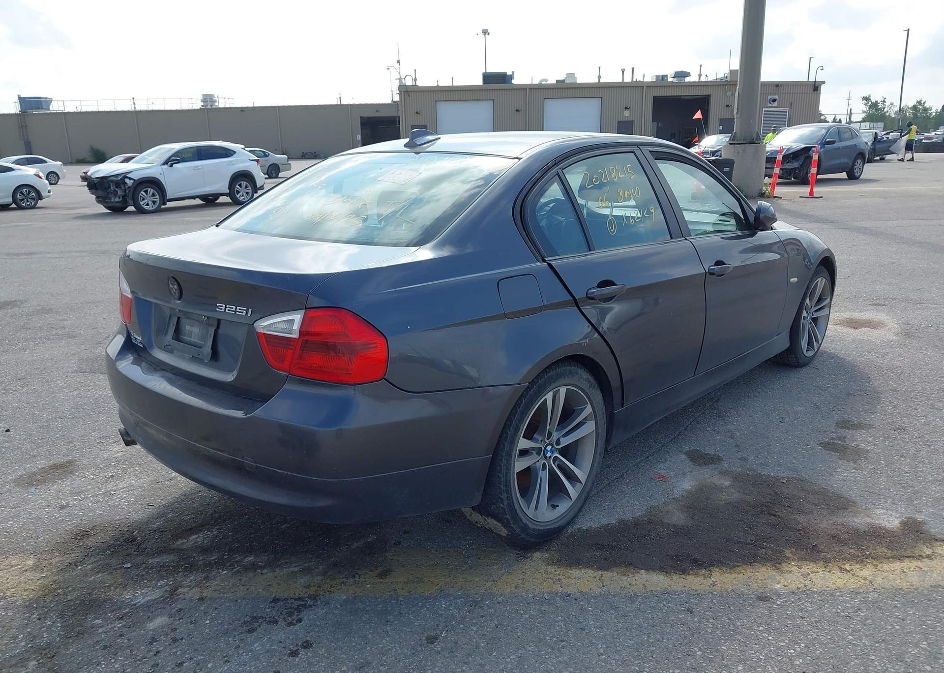 2006 BMW 325I