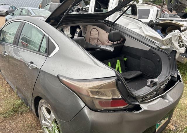2017 CHEVROLET VOLT LT