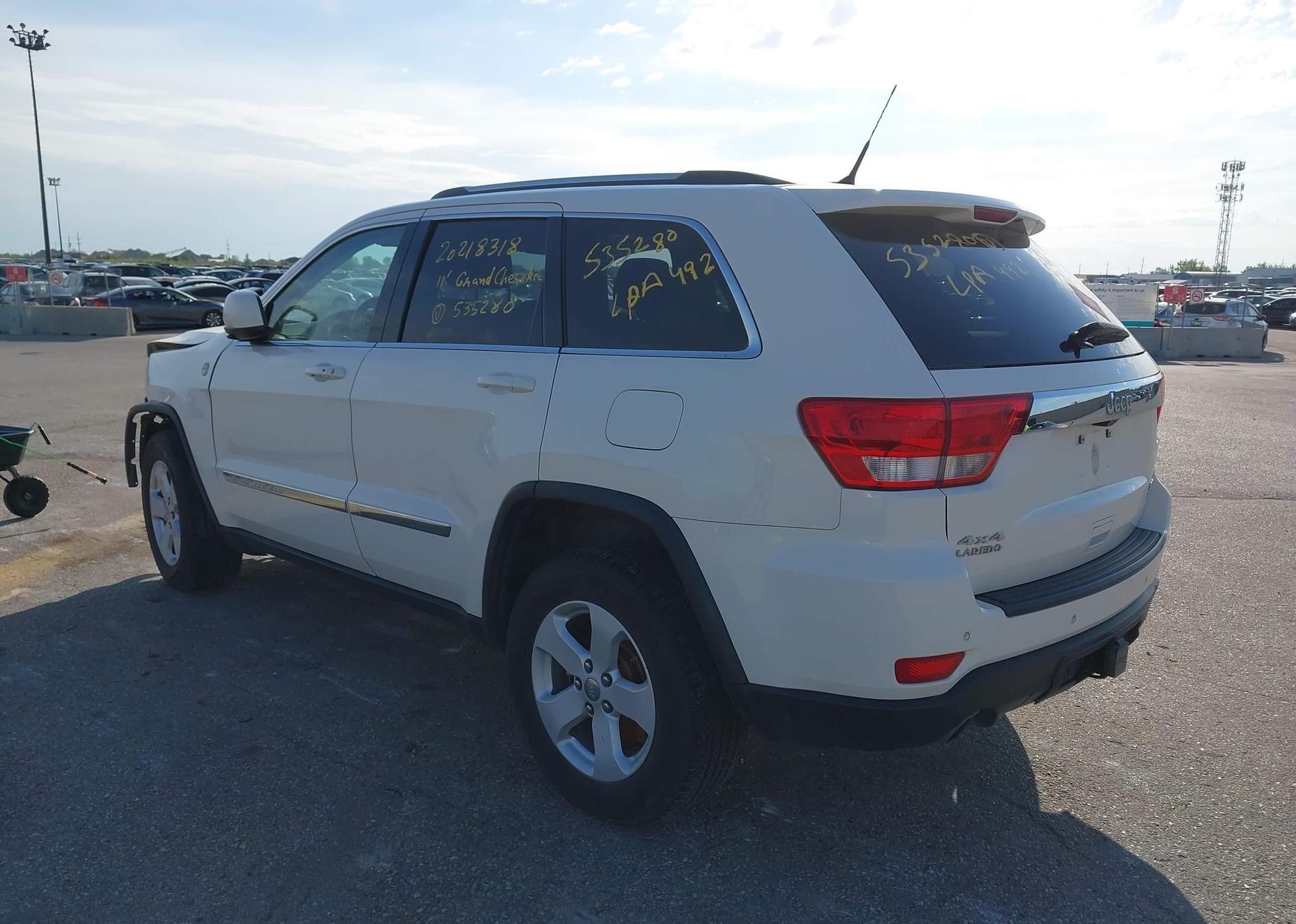 2011 JEEP GRAND CHEROKEE LAREDO