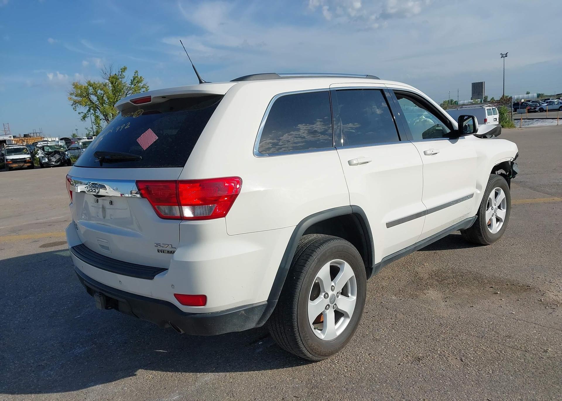 2011 JEEP GRAND CHEROKEE LAREDO