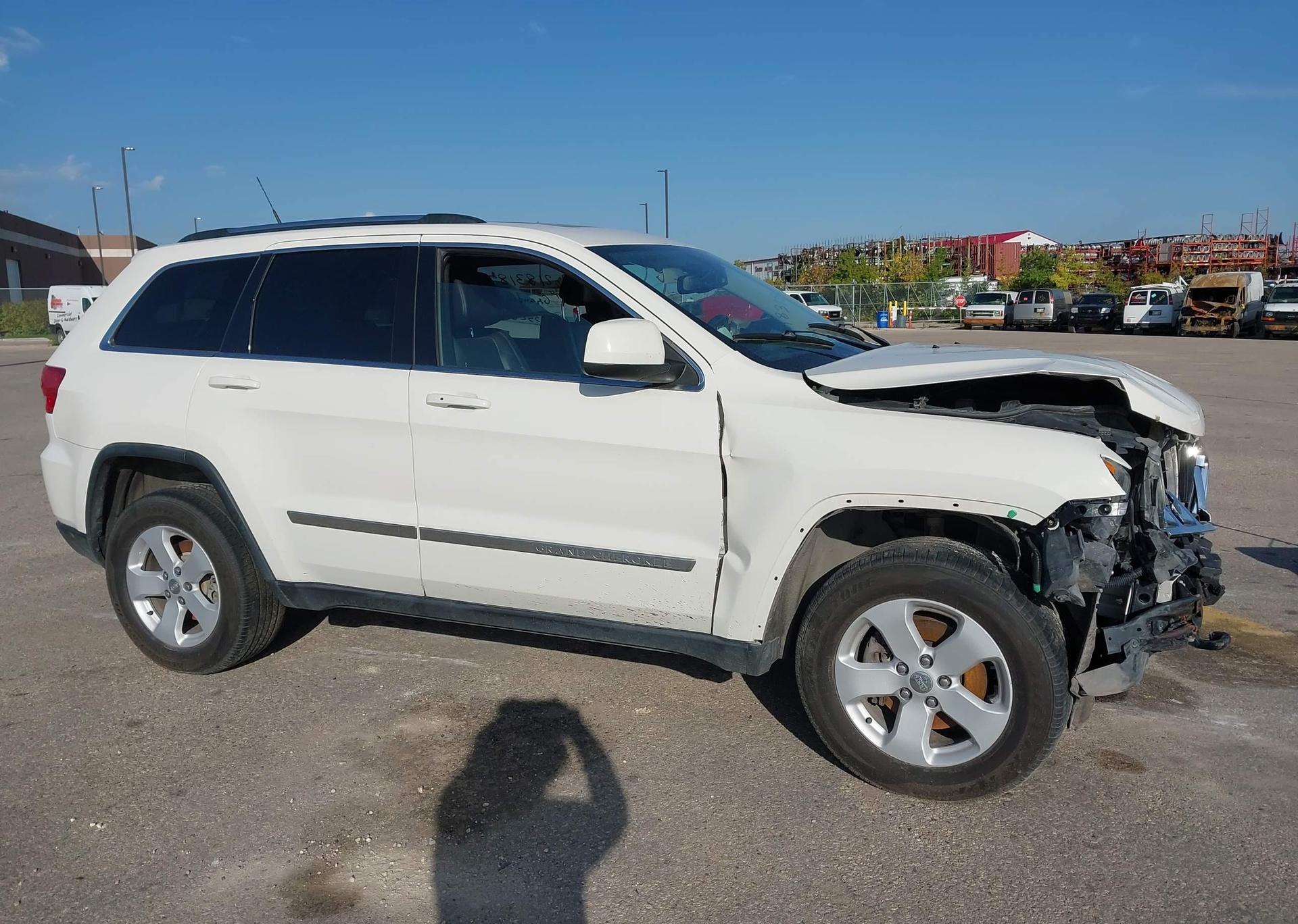 2011 JEEP GRAND CHEROKEE LAREDO