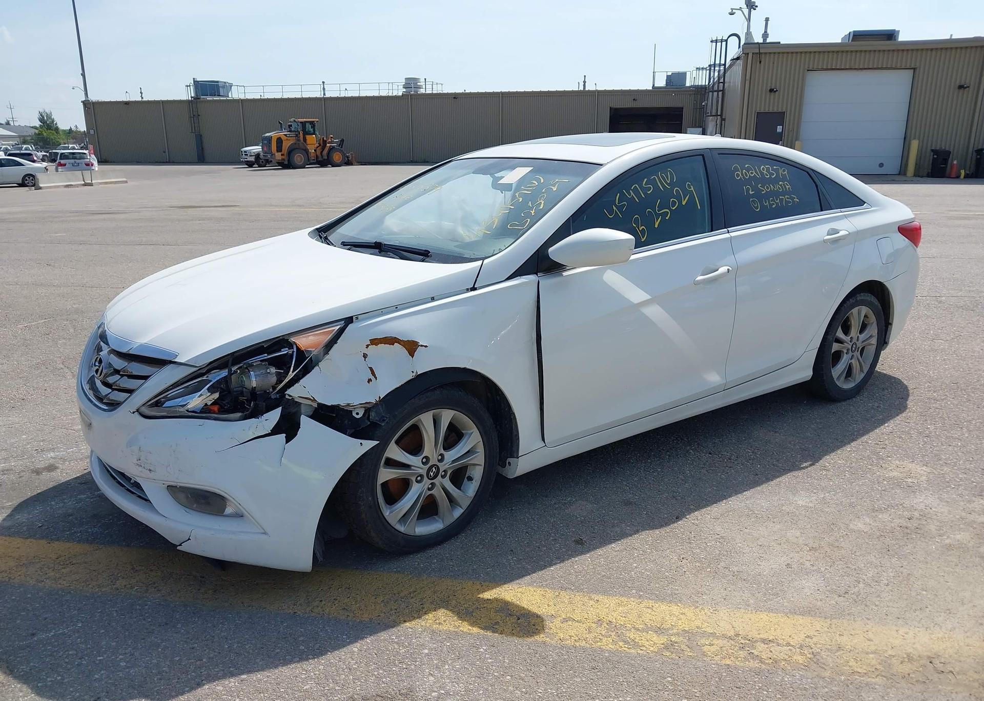 2012 HYUNDAI SONATA GL