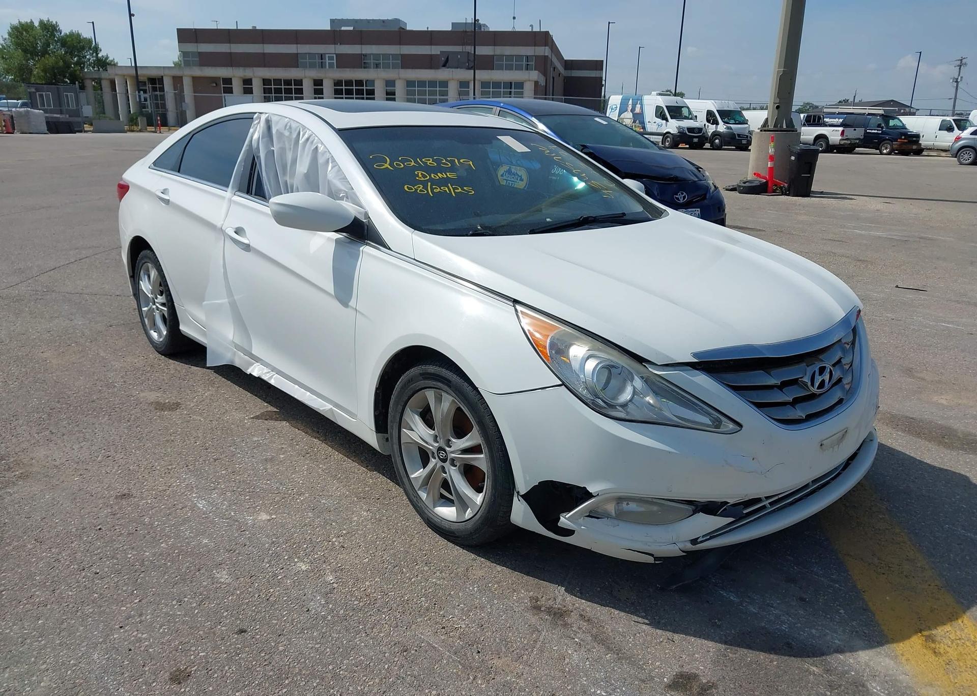 2012 HYUNDAI SONATA GL